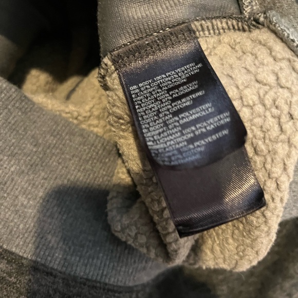 The North Face Men’s Medium Gray Fleece Full Zip Jacket with Shoulder Patch Logo - Picture 12 of 12